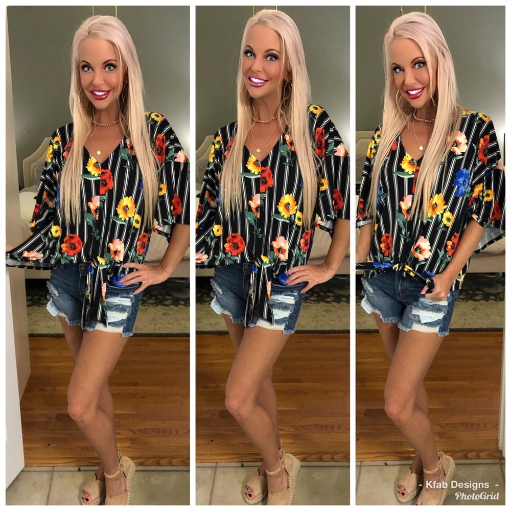 🥰LAST 1! Contrast Striped/Floral 💐Front Tie Top - Picture 2 of 4